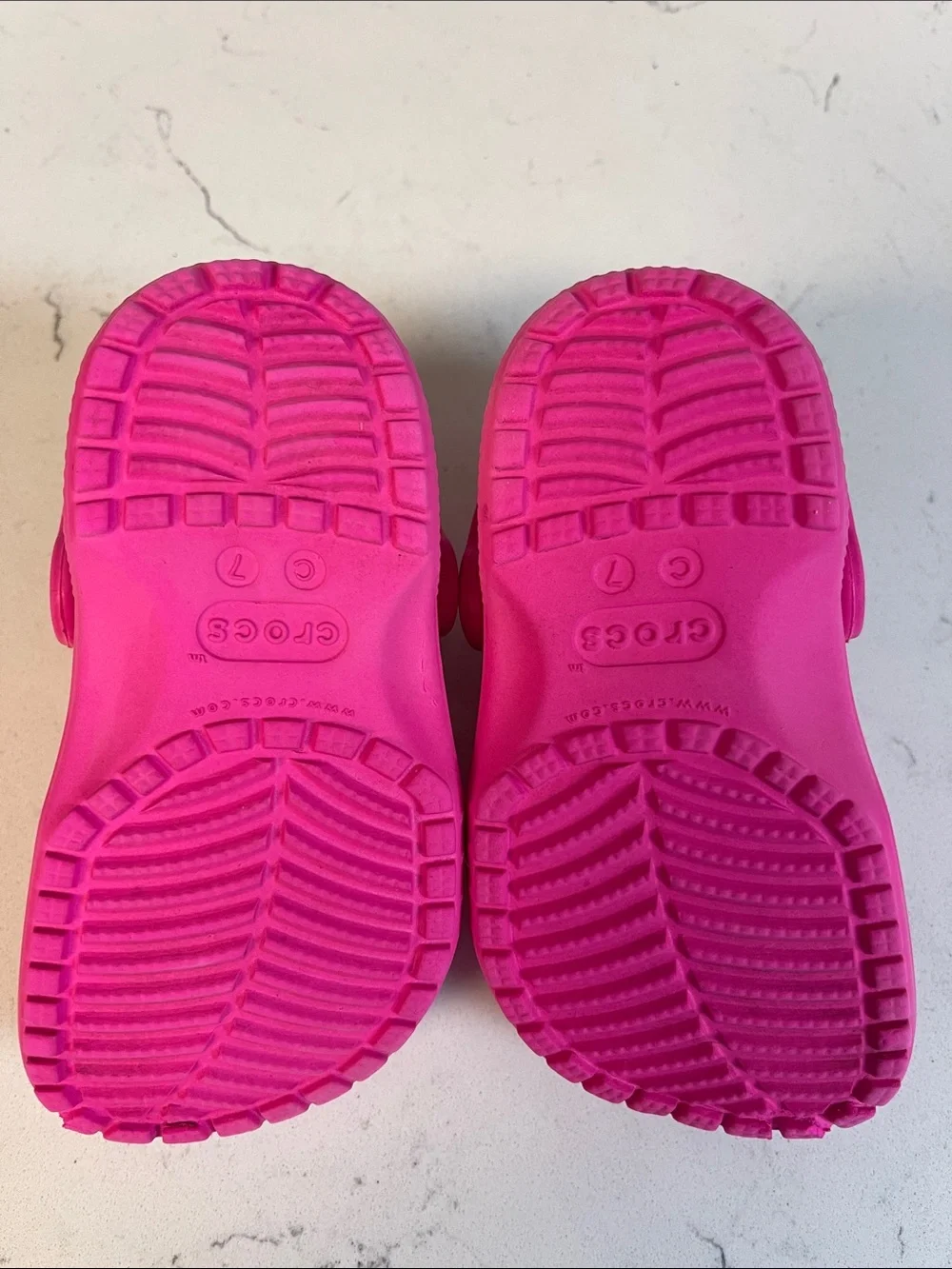 Crocs Classic Clogs Kids Size 7 Pink 206990 Barbie Pink